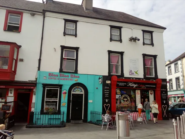 Waterfront Townhouse Accommodation