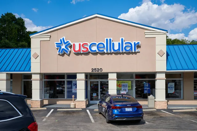 UScellular & T-Mobile