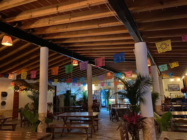 Tepoz House Bar&Grill