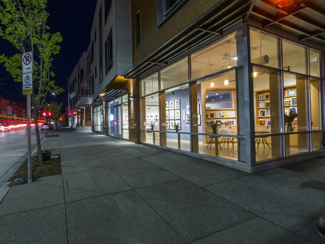 Silver Eye Center For Photography