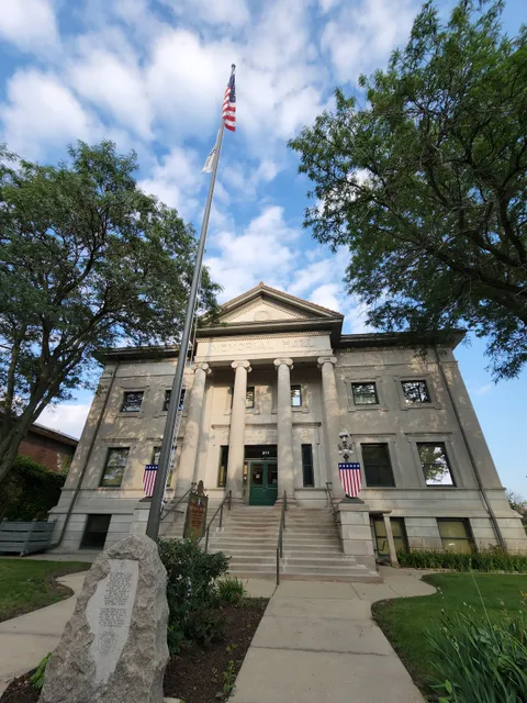 Veterans Memorial Hall