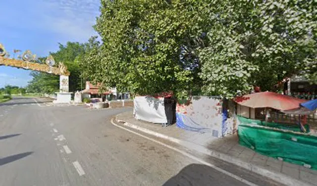 ร้านธัญลักษณ์ของฝากปังใส้กลวงใส้สับปะรด