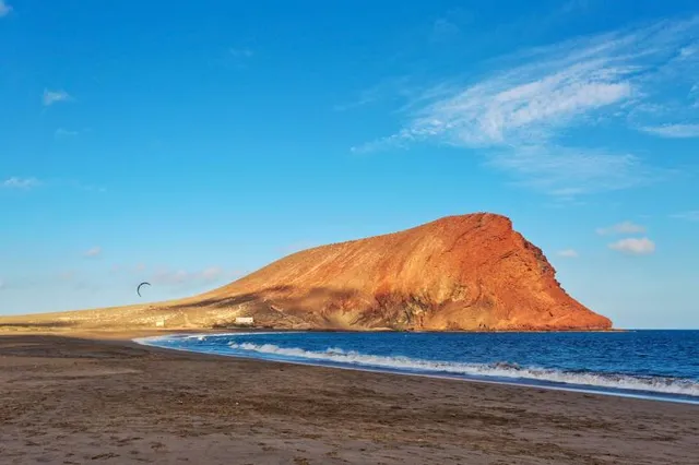 Playa de Montaña Roja