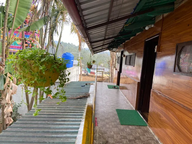 WOODHOUSE HOMESTAY VALPARAI