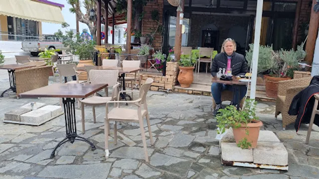 Replay Village Restaurant Cafe