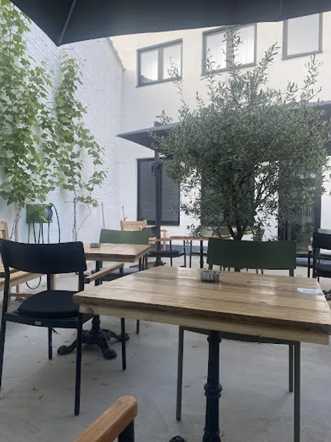 Symphony Coffee & Food & Bar