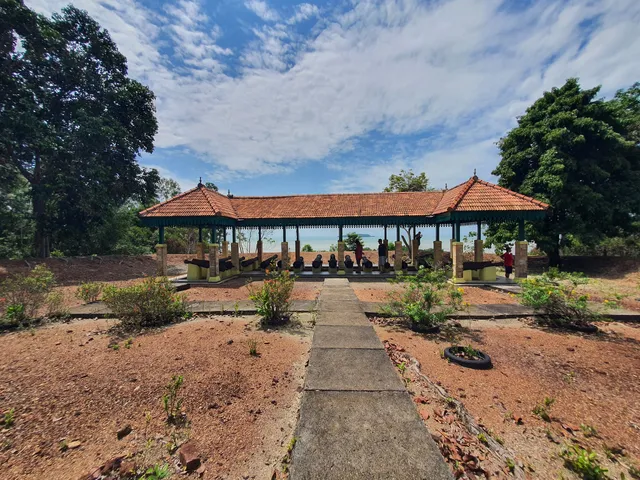 Benteng Bukit Cening