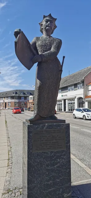 Statue af Kong Valdemar Sejr