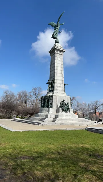 Monument to Sir George-Étienne Cartier