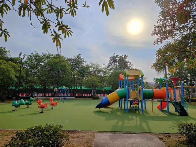 Kanlapaphruek Park