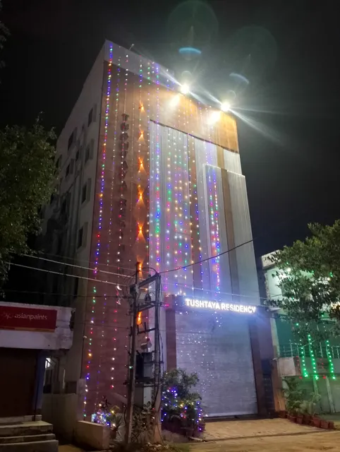 Hotel Tushtaya Residency