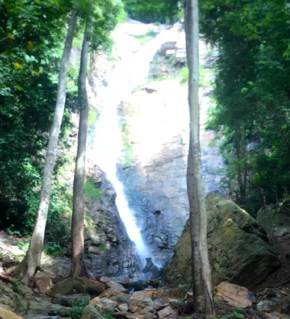 Chenku Waterfall