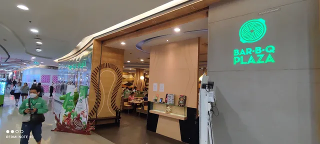 Bar-B-Q Plaza