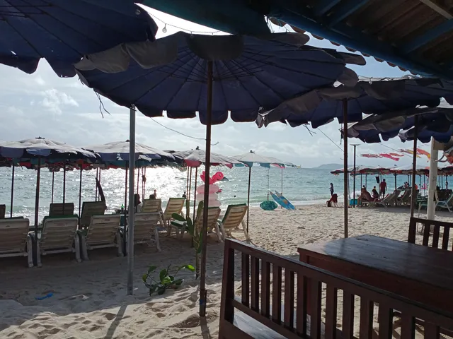 Restaurante Puang Phayom @ Playa Samae