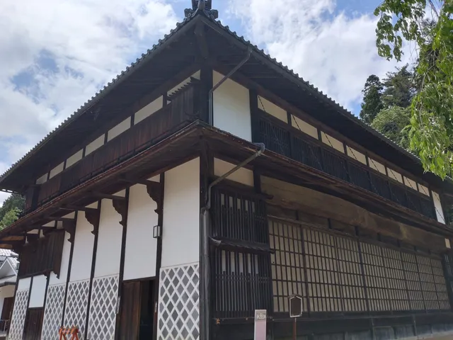 Zakoji Omi Historic Schoolhouse