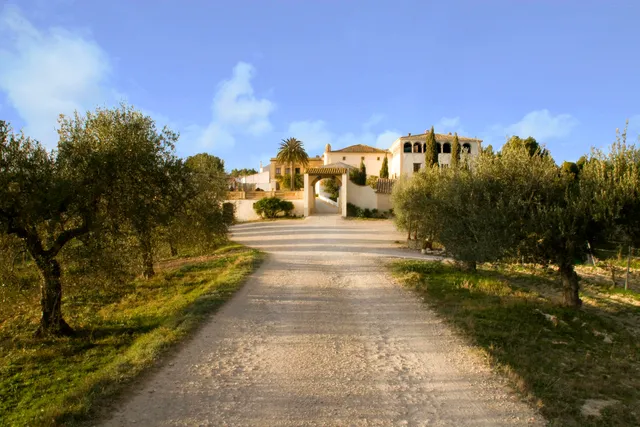 Can Ràfols dels Caus