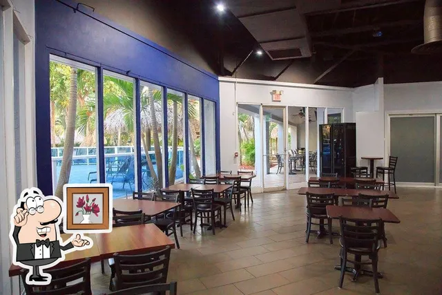 LUX RESTAURANT & LOUNGE