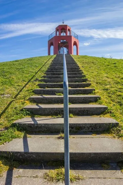 Reiderwolde Toren en Amfitheater, natuurgebied, natuurbegraafplaats