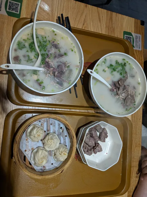 鸭德堡鸭血粉丝