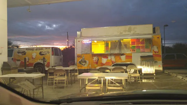 Hermanos Hot Dogs & Tacos