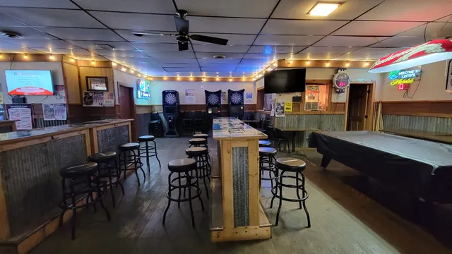 Lefty's Bar