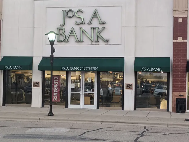 Jos A. Bank