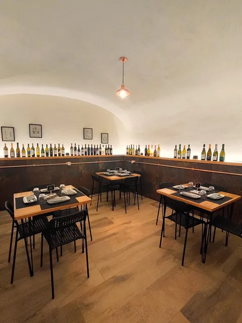 La Gustoteca food wine & beer