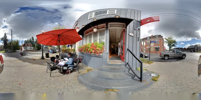 Red Bulb Espresso Bar