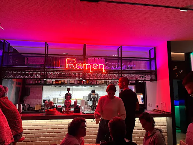 Ramen Break | Restaurant & Cocktail Bar