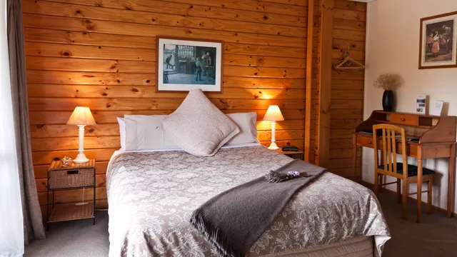 Sheep Mountain Lodge