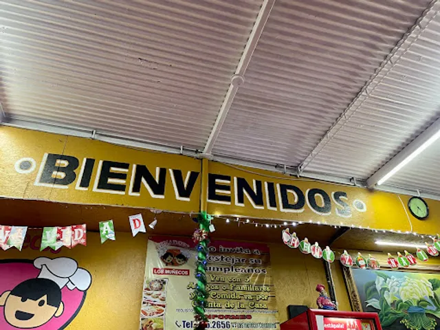 Los Muñecos Cenaduria -Oficial