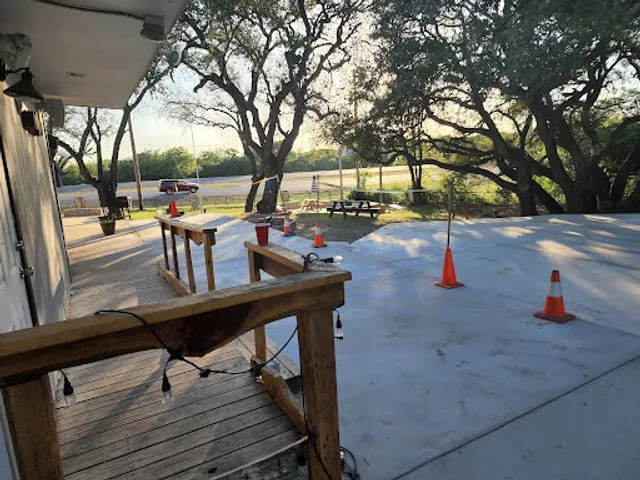 The Spot Bar & Restaurant