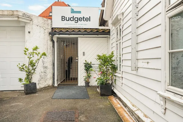 BUDGETEL