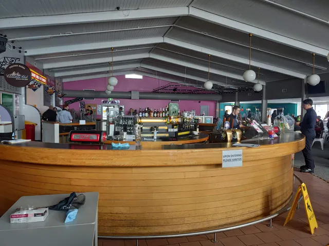 Base 1720 Bar & Restaurant