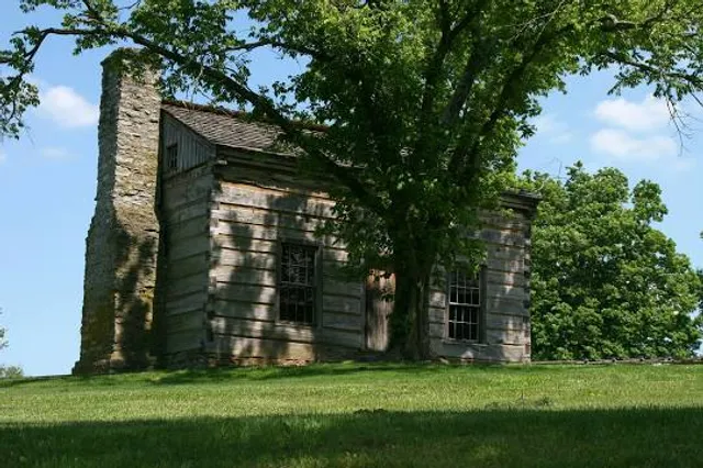 Lincoln Homestead State Park - Museum/Cabins