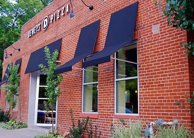 Dewey's Pizza - Clifton
