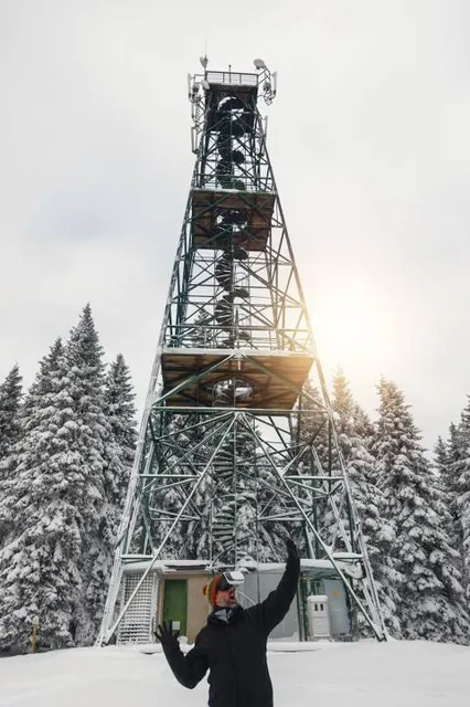 Razgledni stolp na Rogli