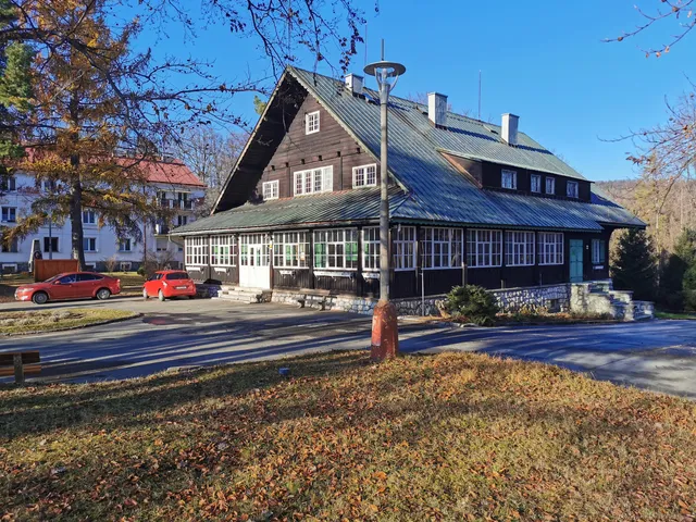 Poľovnícky zámoček - expozícia Ferdinanda Coburga