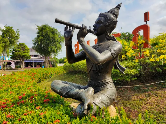 Sunthon Phu Monument