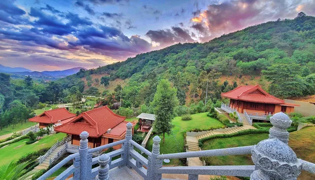 Đại Tùng Lâm Hoa Sen, Đạ M'ri, Đạ Huoai, Lâm Đồng.