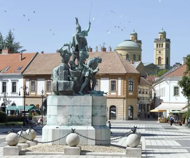 Dobó István Square