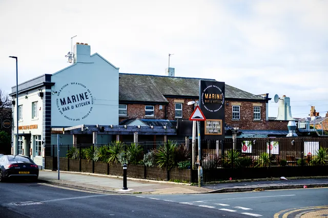 Marine Bar & Kitchen