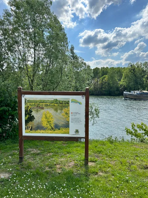 BAC TRAVERSIER LA FRETTE SUR SEINE