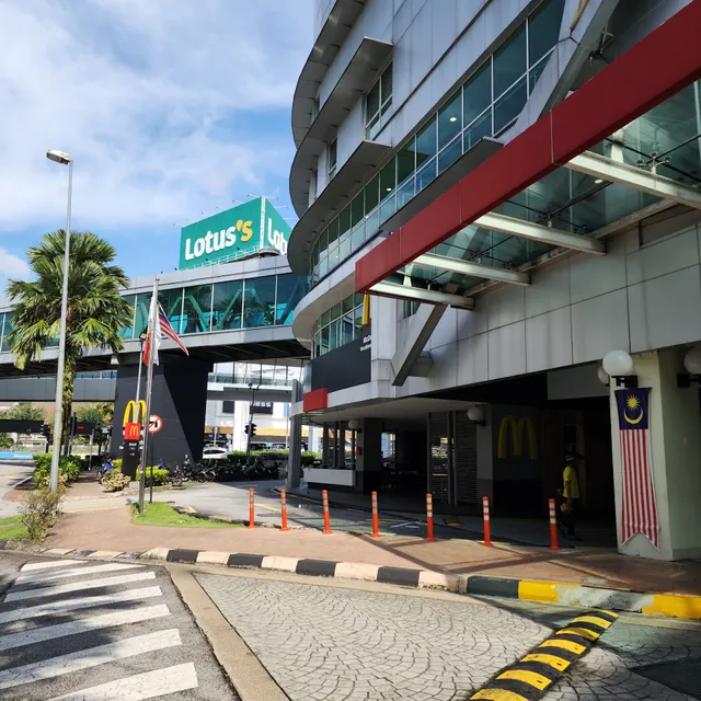 McDonald's Mutiara Damansara DT