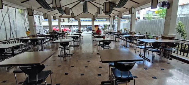 Penong's Barbeque Seafood & Grill