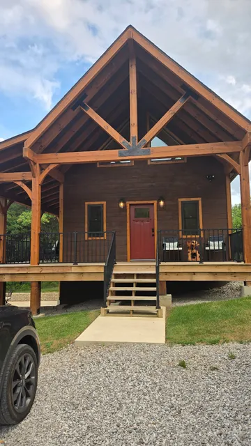 The Chalets at Hocking Hills- Dogwood Cabin