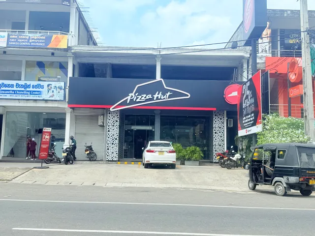 Pizza Hut - Monaragala