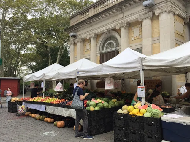 Down to Earth McGolrick Park Farmers Market