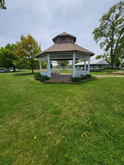 Kenwick On The Lake Park