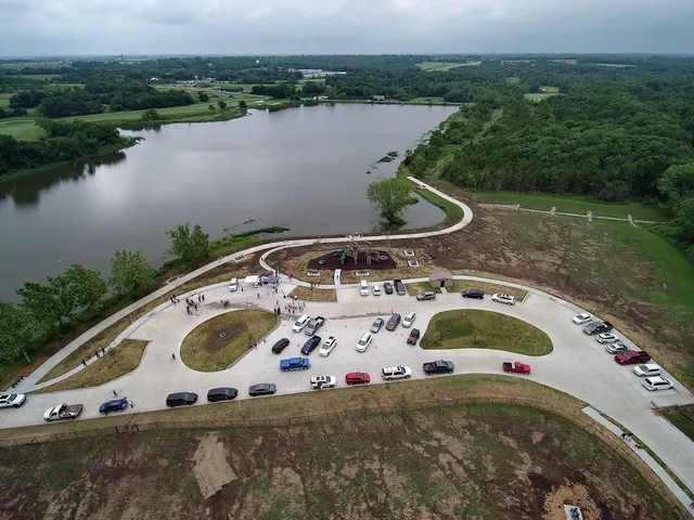 Spring Hill City Lake